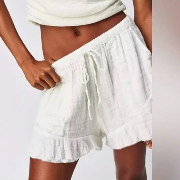 New In White Gauze Ruffled Drawstring Shorts Medium - Picture 4 of 14